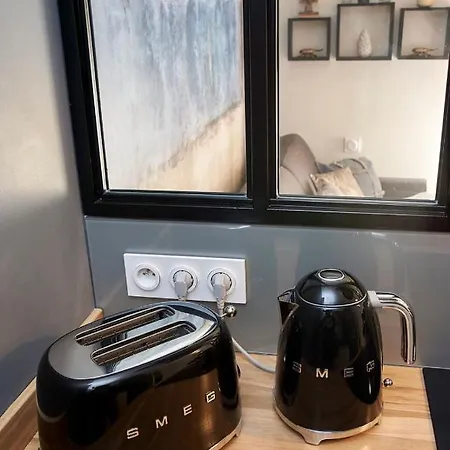 Daire Beautiful With Terraceair Conditioned-beautifully Decorated #k6 *